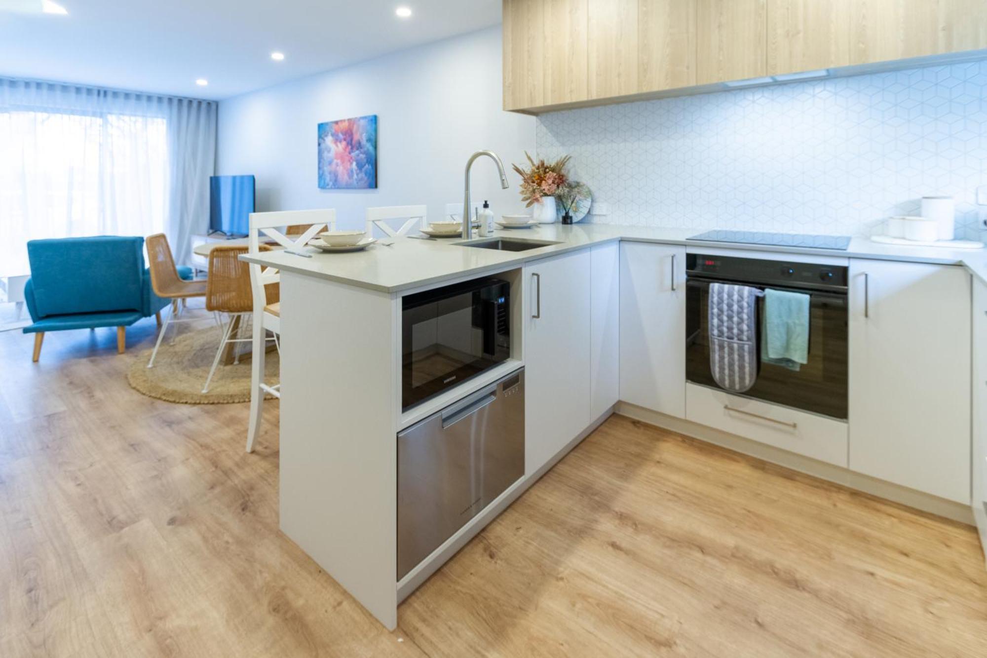 Modern 2 Bed 2 Bath Opposite Hagley Park Apartment Christchurch Exterior photo